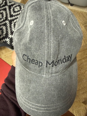 Cheap Monday hat like new, grey denim size M