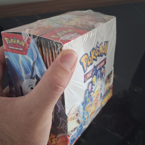 Pokemon Surging Sparks booster box