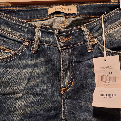 Rossodisera women's denim jeans new, slim fit, size 44 Italian