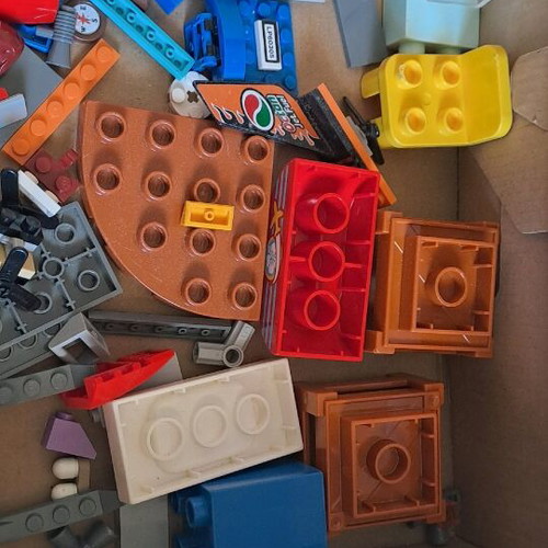 Lego authentic pieces like new, pack