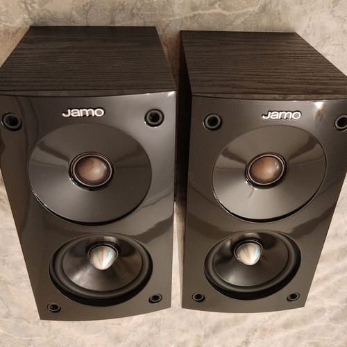 JAMO S60 speakers like new, compact 2-way bass reflex