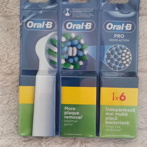 Oral B Pro Cross Action 6 pieces new