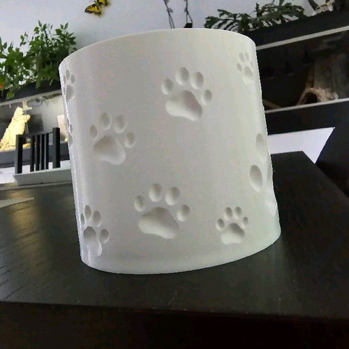 Flowerpot with pet paw prints new