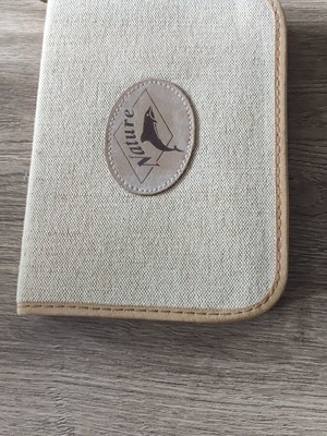 Beige pencil case, complete