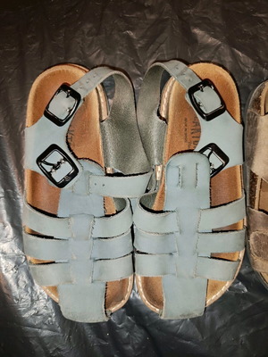 Boys' sandals used, size 31, all together
