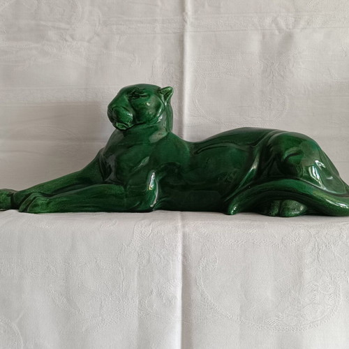 Vintage Art Déco ceramic panther figurine with green enamel, like new