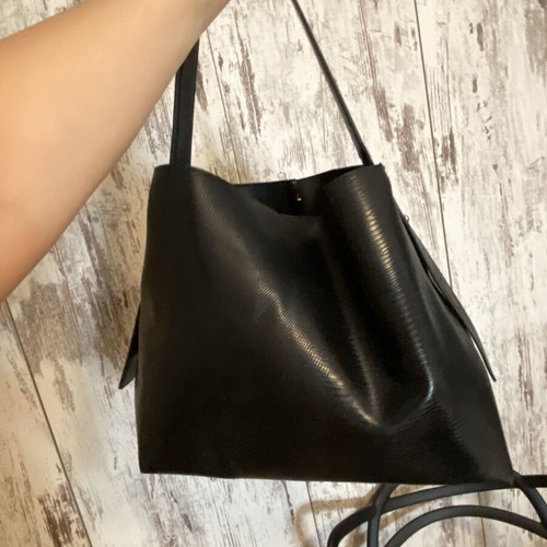 Beverly Hills Polo Club Black Textured Shoulder Tote Bag like new