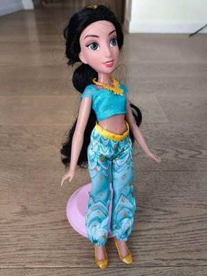 Disney Princess Jasmine doll like new, 27cm