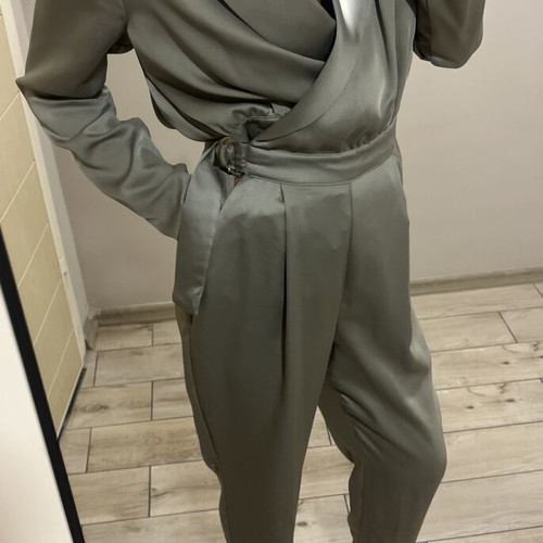 River Island jumpsuit size 36 like new, beige and silver