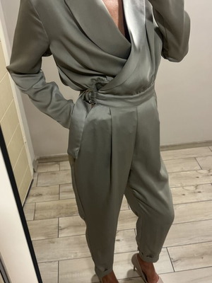 River Island jumpsuit size 36 like new, beige and silver