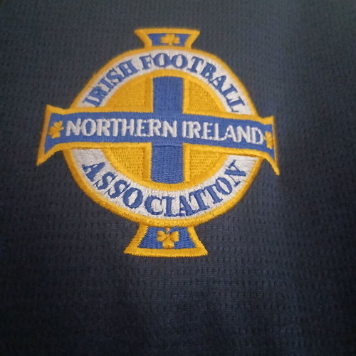 Northern Ireland National Team 2010 Umbro Shirt like new, dark blue size M-L