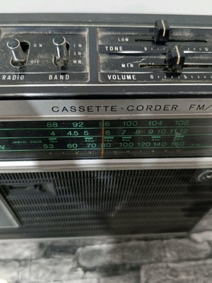 Sony solid state κασετόφωνο μεταχειρισμένο, μη λειτουργικό, μοντέλο CF-410