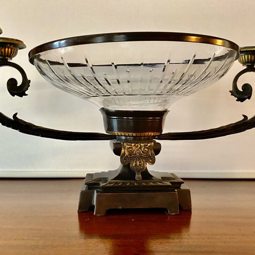 Decorative candlestick plate made of glass and iron like new