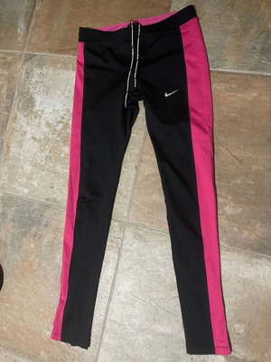 Nike dry fit leggings like new, black with pink details, size S