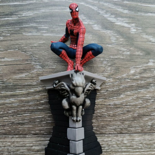 Marvel The Amazing Spider-man Black Costume Rooftop Classic Eaglemoss Statue new, 11cm