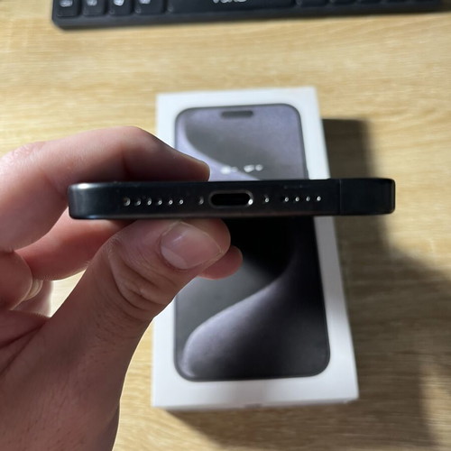 iPhone 15 Pro Max 256GB like new, black, Apple iOS