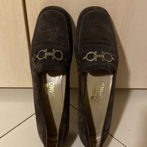 Salvatore Ferragamo gray moccasins like new with silver buckle