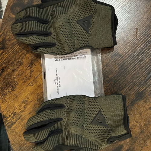 Argon Gloves Grape-Leaf summer motorcycle gloves, size M, Dainese