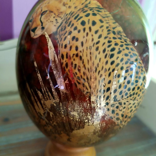 Ostrich Egg from South Africa like new with gold leaf and colorful details