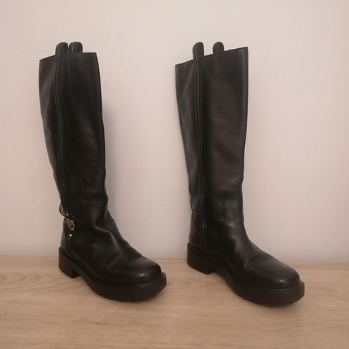 Pinko women's leather knee boots size 39 like new, black