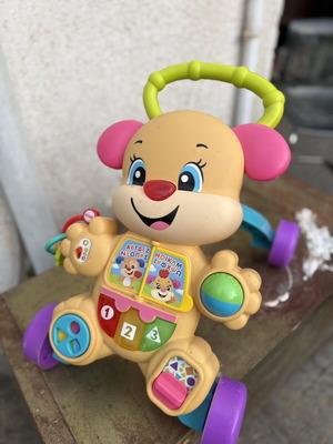 Educational activity walker toy with sounds and wheels