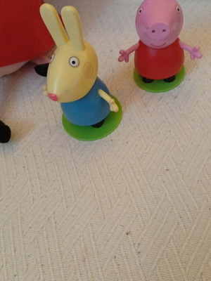 Peppa Pig plush and 2 figures like new