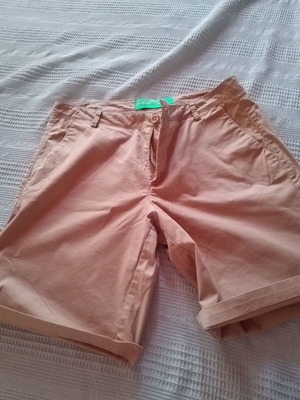 Benetton cotton bermuda shorts like new, beige, size L