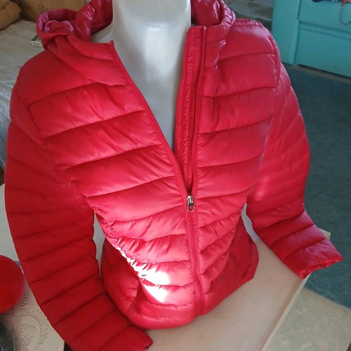 Women's jacket size M like new, red