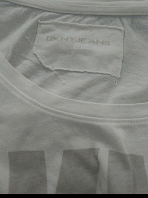 DKNY Medium T-shirt like new