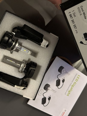 Bosch LED 6000K H7 bulbs new