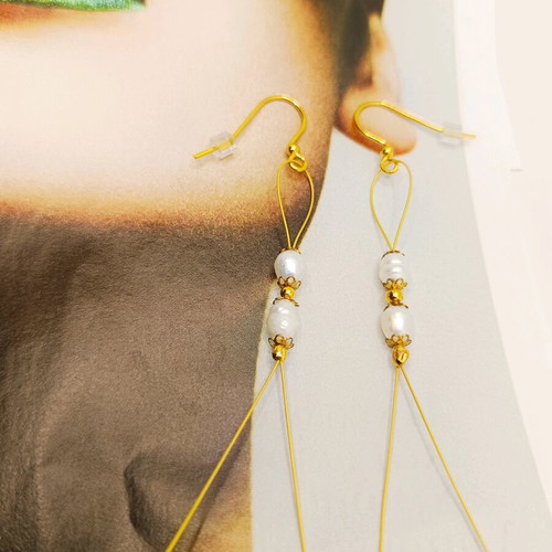 Handmade earrings with pearls new, gold stainless steel