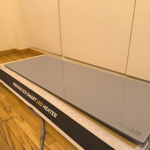 AENO 700W heating panel like new