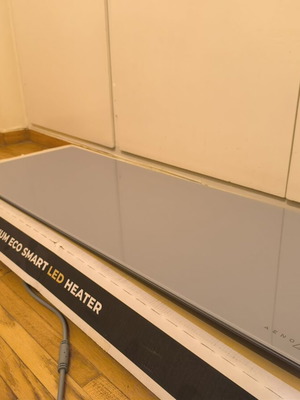 AENO 700W heating panel like new