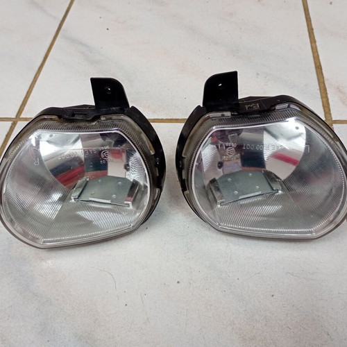Kia Rio 2002-5 fog lights like new