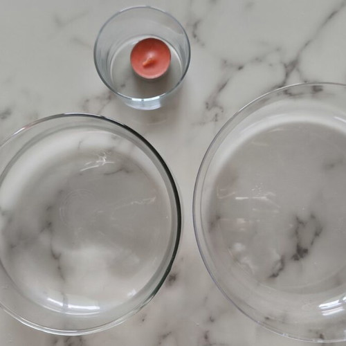 Containers set of 3 like new, glass and plastic