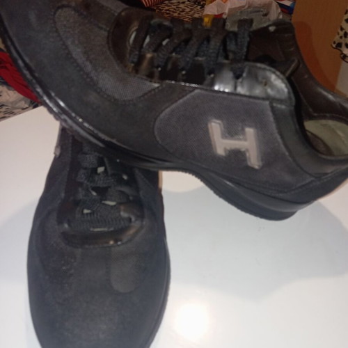 Hogan sneakers size 11 (45) like new, black