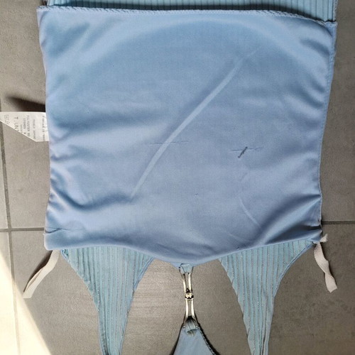 Top XS used, turquoise with silver thread