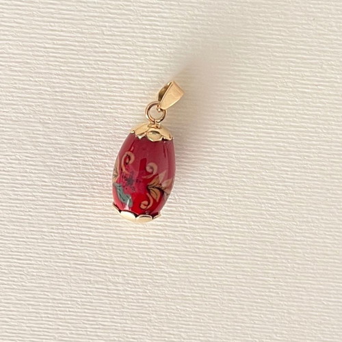 Porcelain pendant with 14k gold new