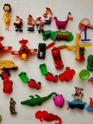 Vintage Kinder Surprise toys 90's like new, many together