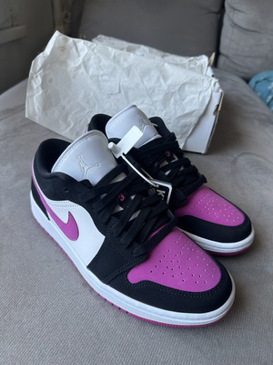Nike Air Jordan 1 Low Black Cactus Flower brand new women's sneakers size 39