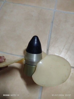 Adjustable 6.5 inch propeller like new