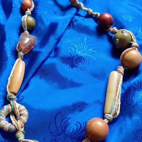 Statement Boho Necklace used, natural wood, shell & semiprecious stone
