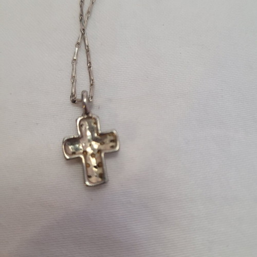 Necklace with cross pendant