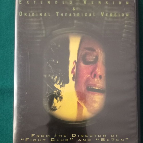 Alien 3 DVD like new, sci-fi and horror with subtitles