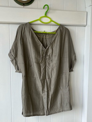 Viscose tunic new, khaki, size L