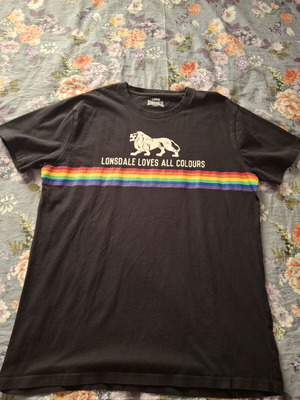 Lonsdale T-shirt like new, size L, black
