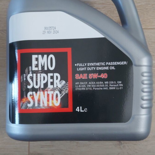 Engine oil 5W-40 fully synthetic 4 liters new