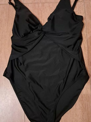 Sinsay one-piece swimsuit black size Large like new