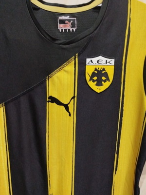 Puma AEK Trainers T-shirt sports team jersey N small-medium like new
