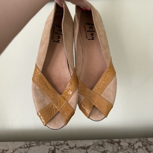 FS/NY Peep-Toe Ballerina Shoes, beige with tan details